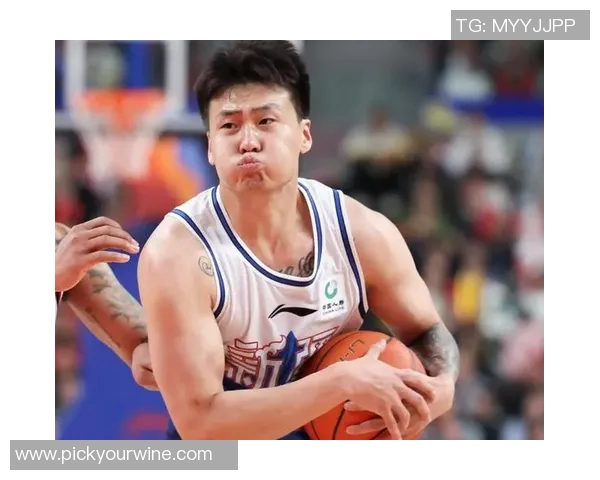 刘炜失常引发争议赵睿伤球迷心阿不都展现真正男子汉风范 刘炜失常引发争议赵睿伤球迷心阿不都展现真正男子汉风范